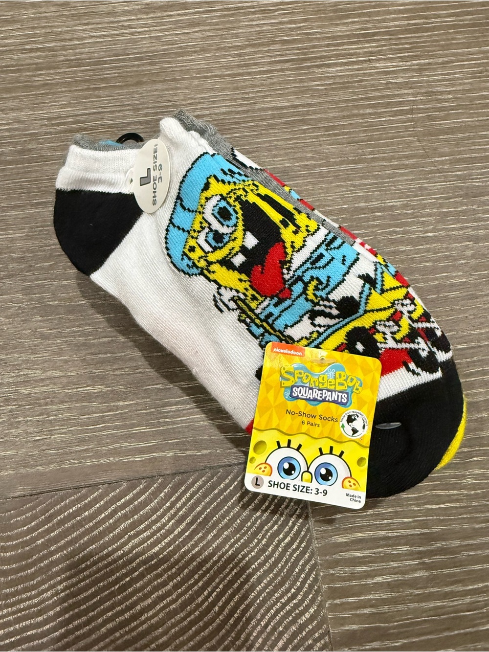 NWT SpongeBob SquarePants Size Large (3-9) 6 pairs No-Show Athletic Socks
